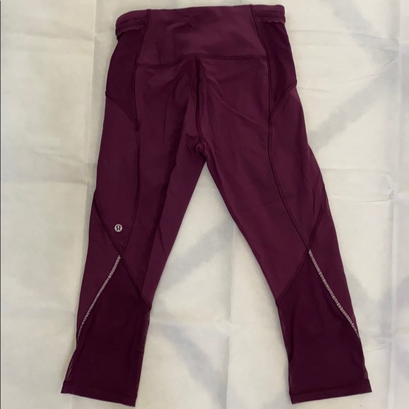 Lululemon Cropped Purple Leggings - Picture 1 of 3